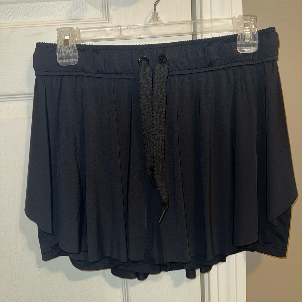 TCEC black athletic ruffle skort with tie waistband from lees kloset boutique